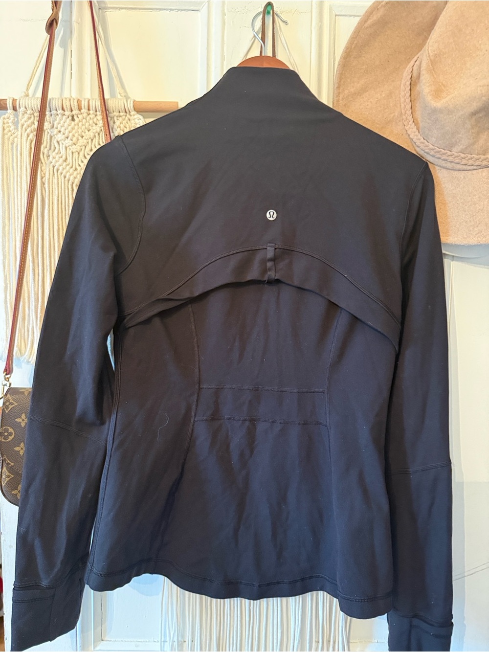 Lululemon Define Jacket - Picture 4 of 4